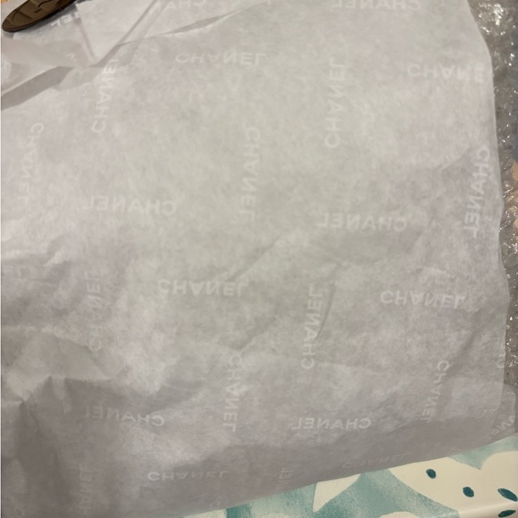 Chanel Metallic Gold Quilted Bag - Picture 8 of 9